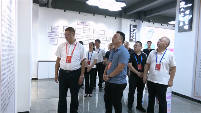 县人大常委会组织开展“百千万工程”典型镇村培育情况视察活动（编好）.mp4_20250723_174206.351.jpg