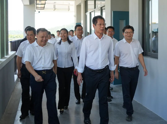 翁源县举行翁源中学（新城校区）市民开放日活动