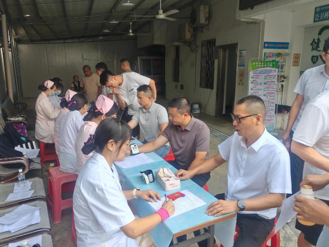 新江镇开展无偿献血活动1.png