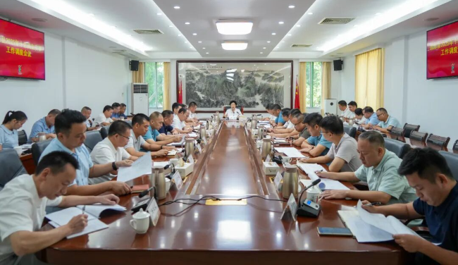 翁源县召开2025年十件民生实事工作调度会议