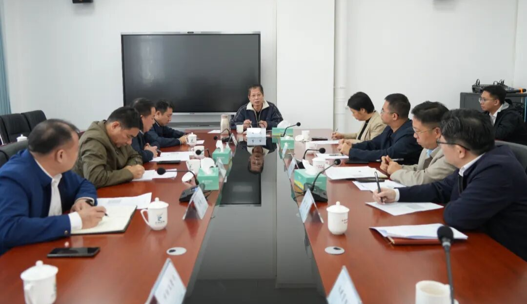 县委书记高忠率队调研教育工作