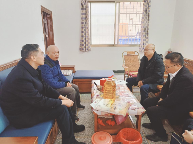 情暖老兵心!春节前夕,翁源县领导带队走访慰问退役军人.png