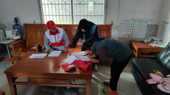 龙仙镇：摸排对接优服务 精准施策纾民困.png