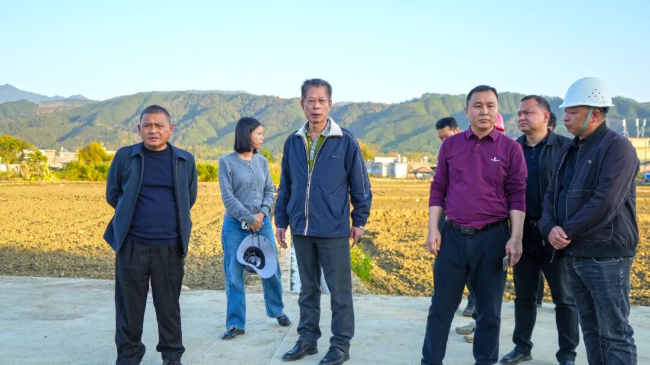 高忠带队调研高标准农田建设情况