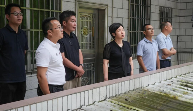 钟真带队到官渡镇调研督导相关工作