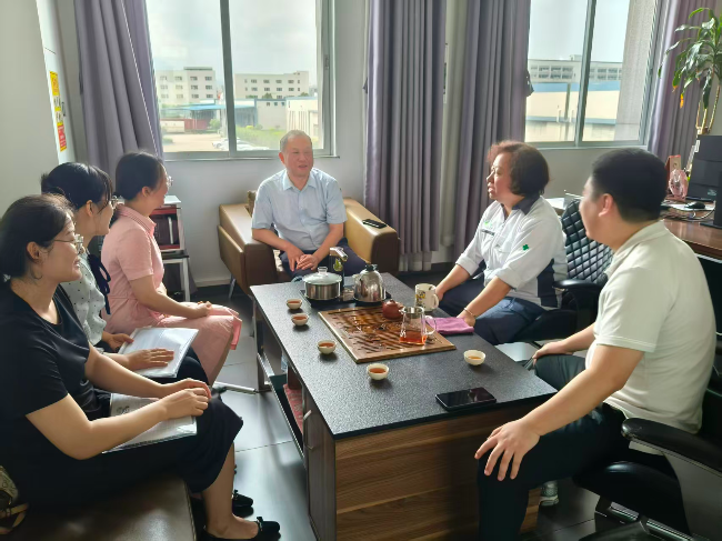 5.28到彤德开展民主管理工作调研.jpg