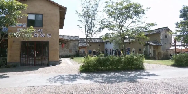 沈利样3.png