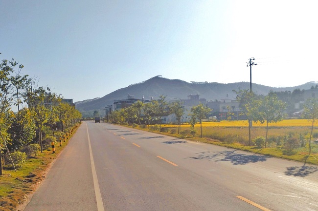 图1 G220坝仔镇路段.jpg