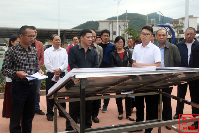 市委常委,市纪委书记郭健生到我县开展精准扶贫和新农村建设工作调研